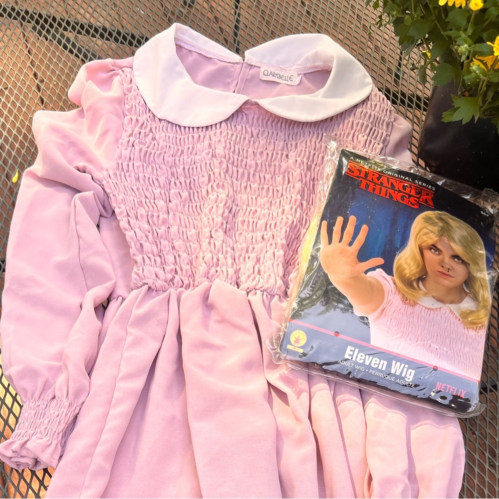 Stranger Things Halloween Costume - Eleven